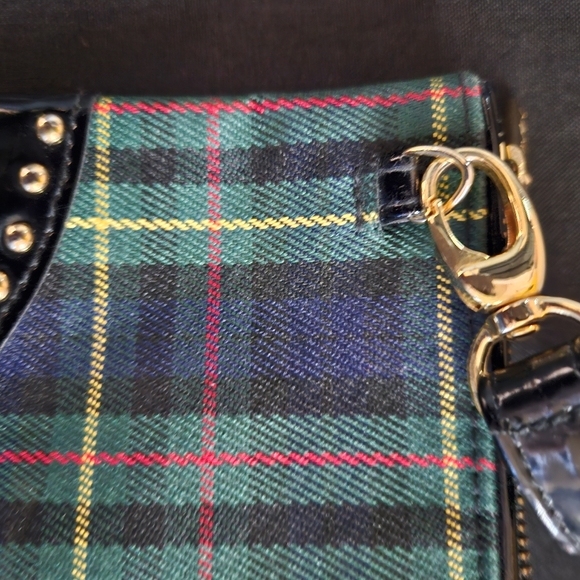 ๐๐MAC crossbody/Wristlet/Make up bag - Picture 3 of 3